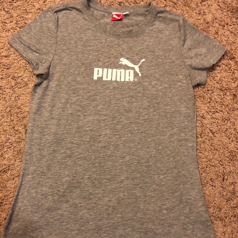 Women Puma shirt size medium